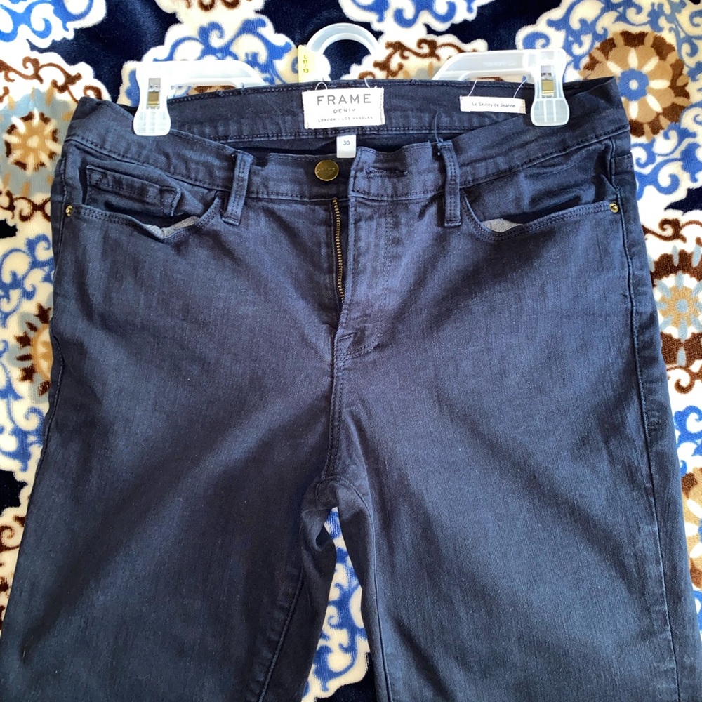 Frame Denim Women’s Skinny Jeans in Dark Blue